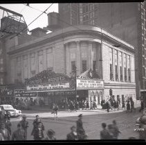 IL-Chicago-United Artists Exterior